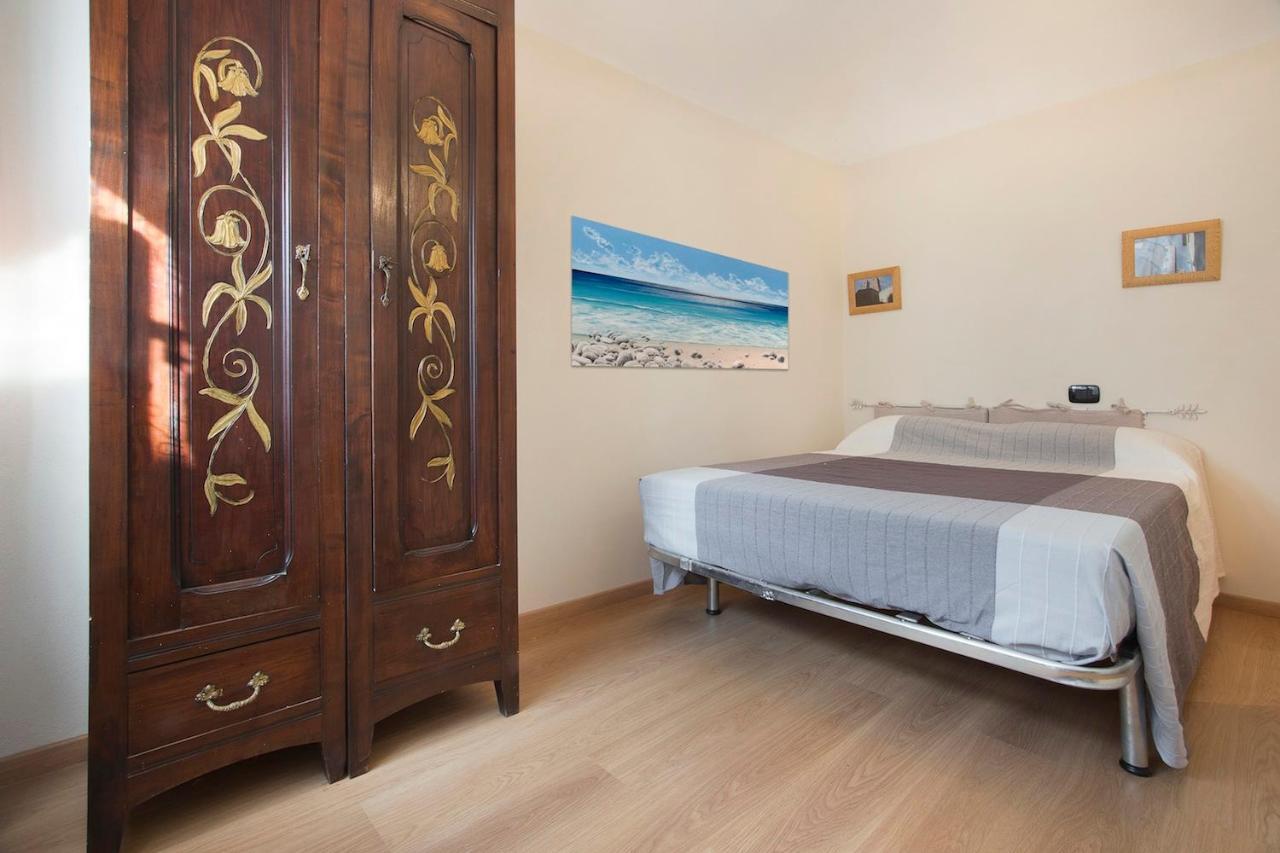 B&B Sotto Le Torri Albenga Extérieur photo