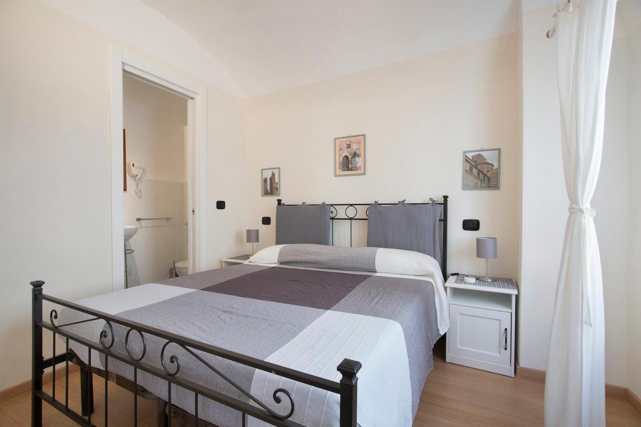B&B Sotto Le Torri Albenga Extérieur photo