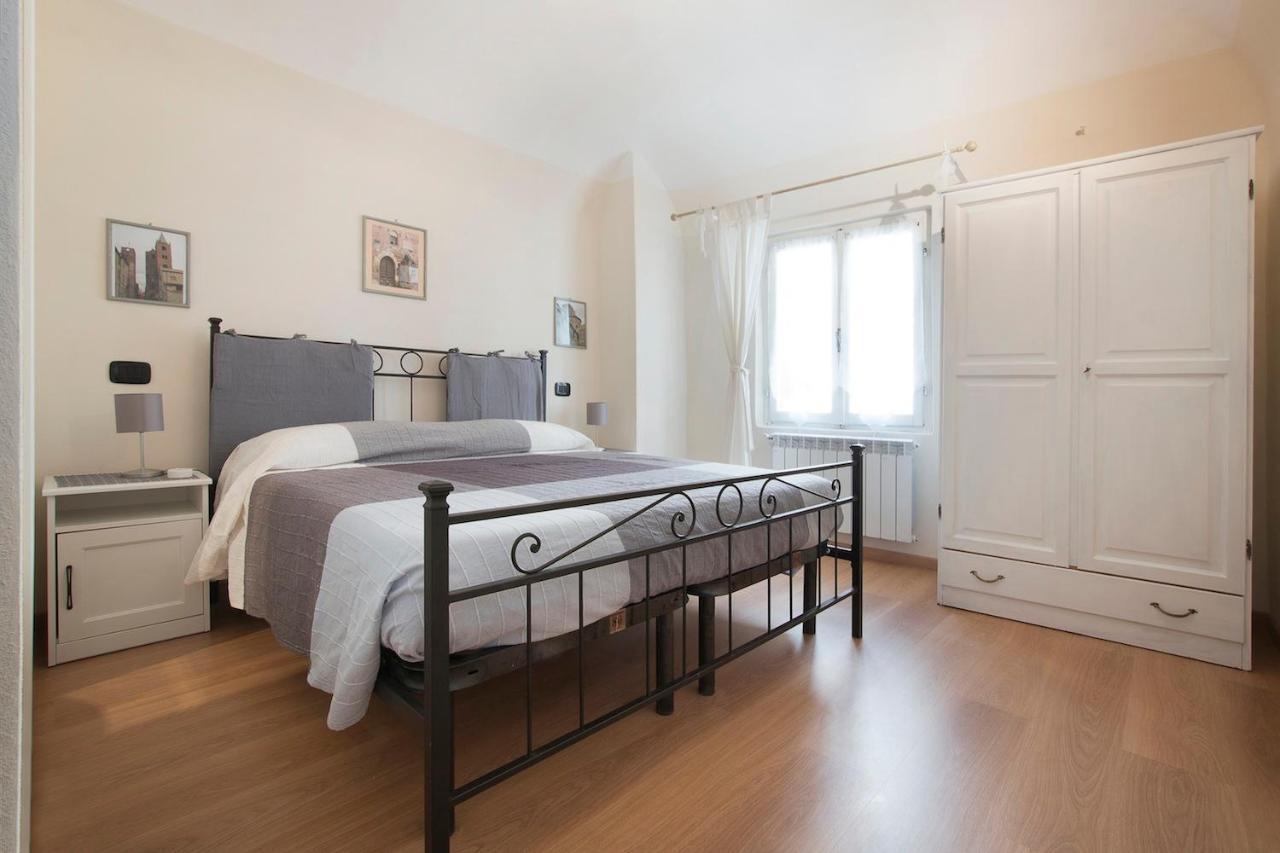 B&B Sotto Le Torri Albenga Extérieur photo