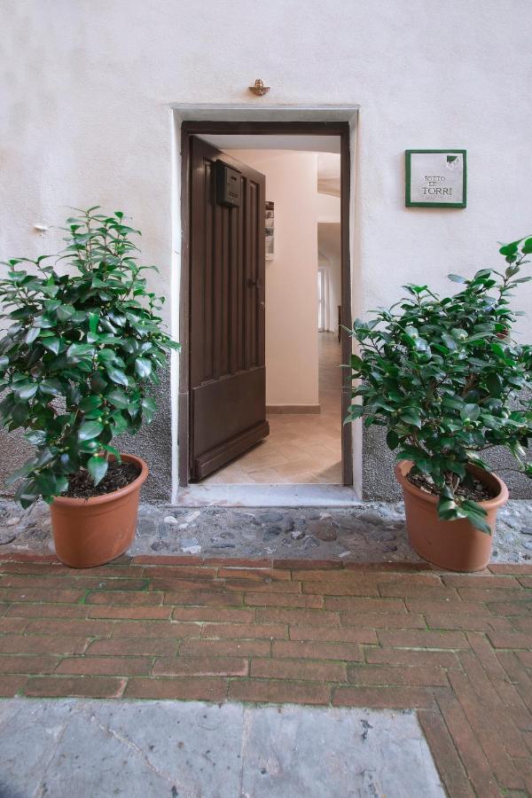 B&B Sotto Le Torri Albenga Extérieur photo