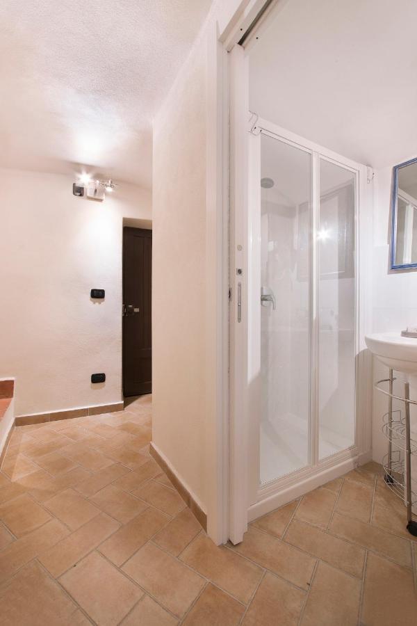 B&B Sotto Le Torri Albenga Extérieur photo