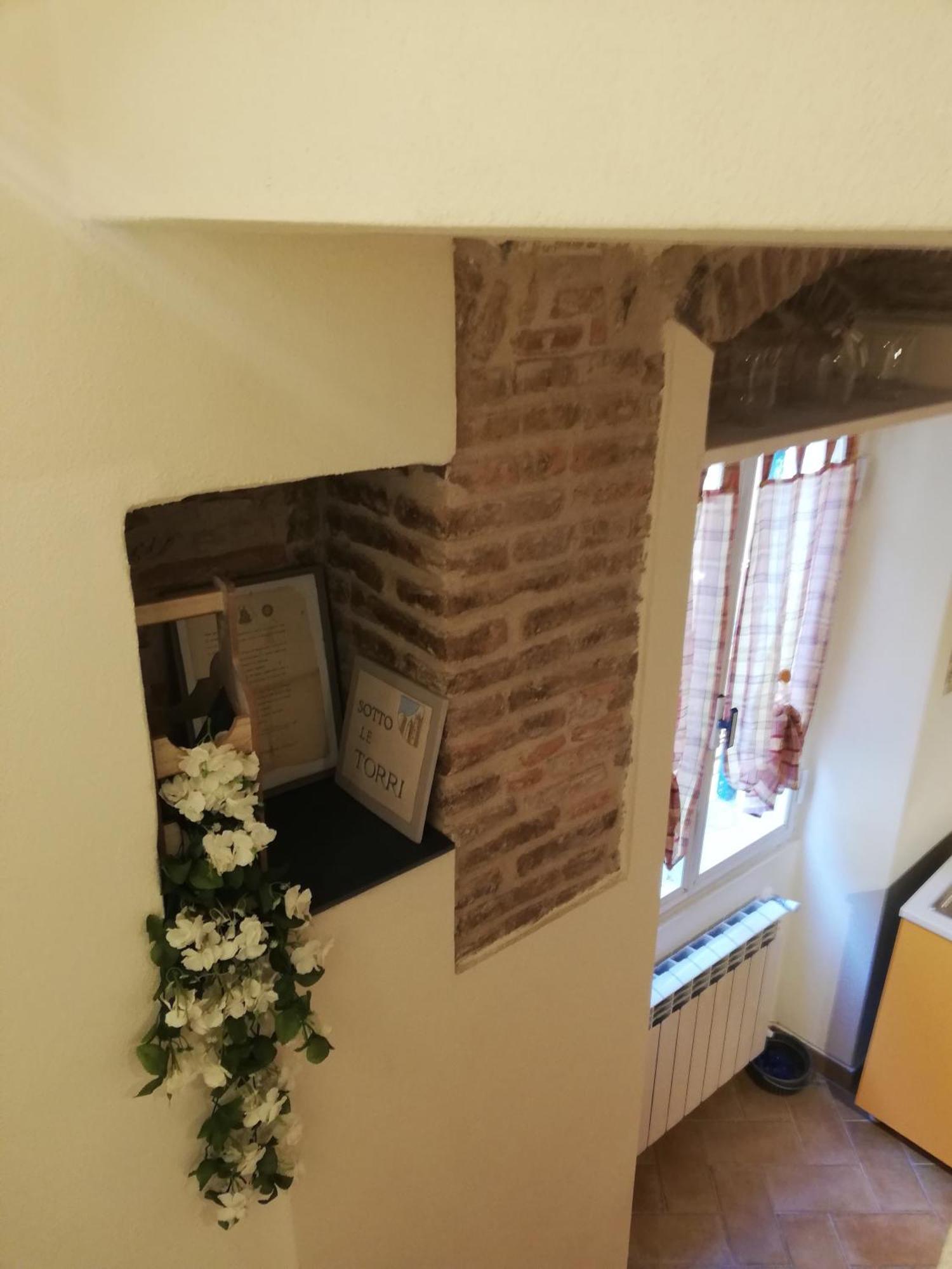 B&B Sotto Le Torri Albenga Extérieur photo